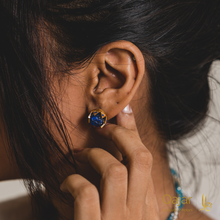 Load image into Gallery viewer, The Nusaybah Rounded Studs