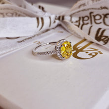 Load image into Gallery viewer, The Round Brilliant | Sterling Silver Ring