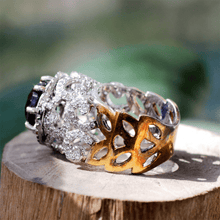 Load image into Gallery viewer, Dark Butterfly Ring