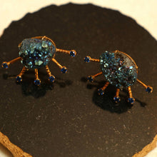 Load image into Gallery viewer, Electric Blue Rock Crytsal Tops