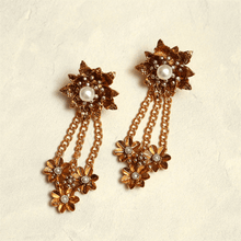 Load image into Gallery viewer, Metallic Earrings