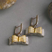 Load image into Gallery viewer, Bow Tie Pendant Set