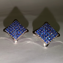 Load image into Gallery viewer, Man's Exotic Cufflinks