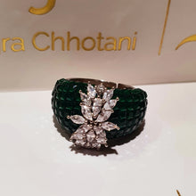 Load image into Gallery viewer, Hotbling Invisible Setting Ring in Emerald Green | Luxury 925 Silver
